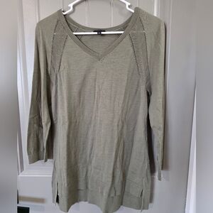 Talbots Womans Small Solid Green Long Sleeve Shirt Vneck Casual